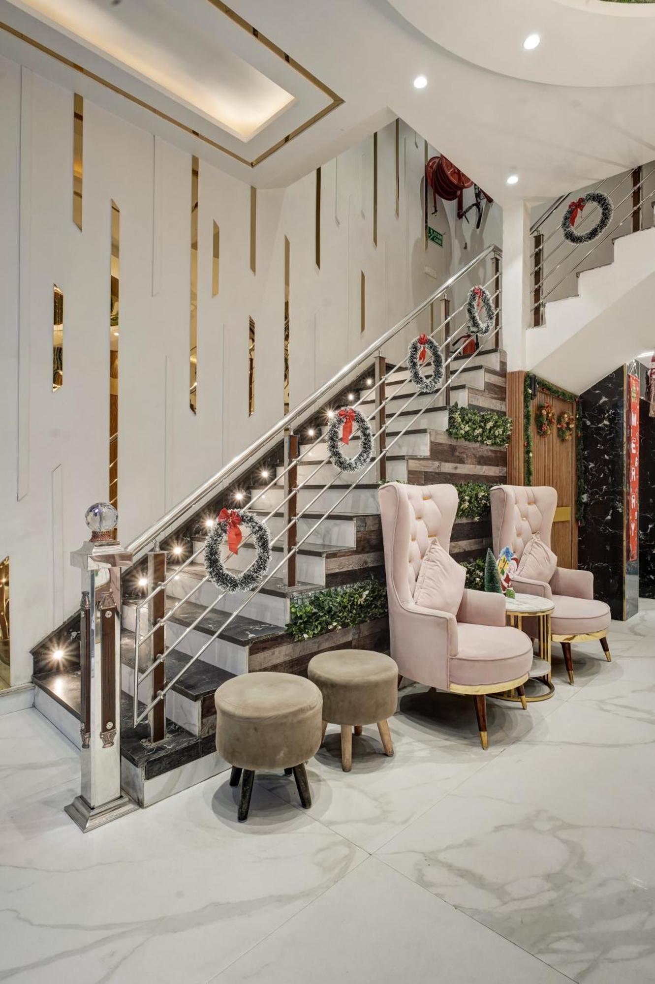 Hotel The Saina International - New Delhi, Paharganj 4*