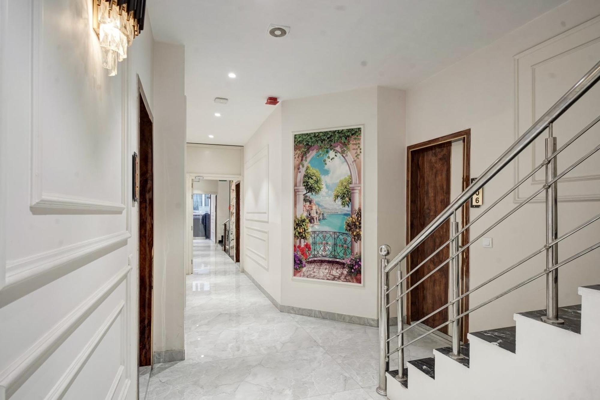 The Saina International - New Delhi, Paharganj Hotel